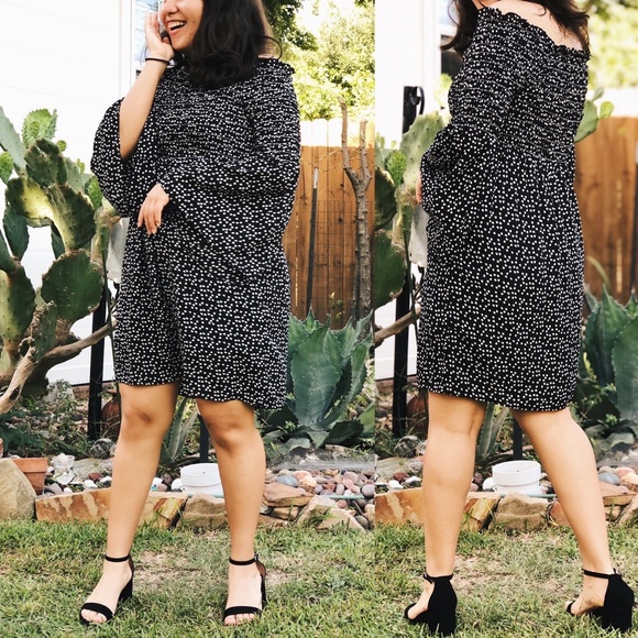 Max Studio Heart Print Black and White Off the Shoulder Bell Sleeve Dress S - Picture 4 of 13